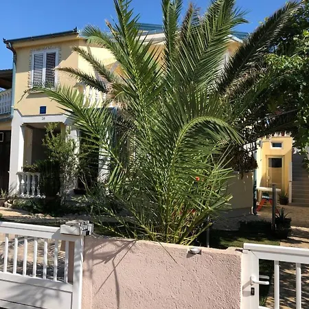 Plavo Sidro Apartment Vir